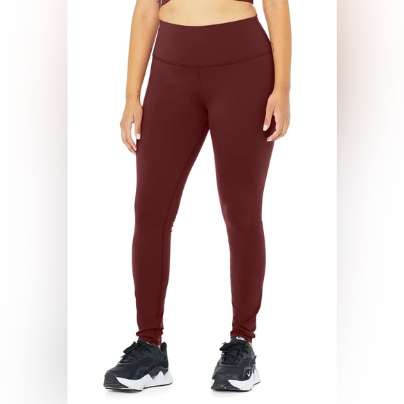 Alo High Waisted Dash Legging - Picture 2 of 7